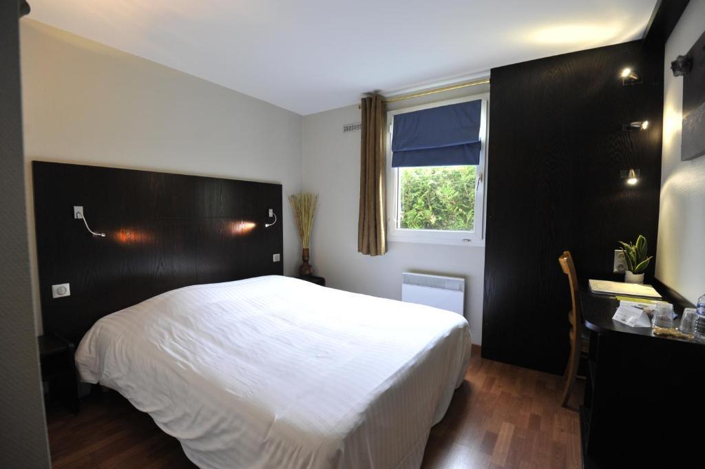 Logis Cottage Hotel วองโดวัวร์-เลส์-นองซี ภายนอก รูปภาพ