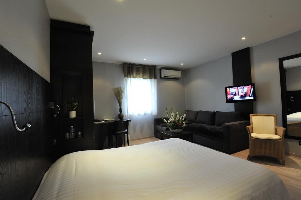 Logis Cottage Hotel วองโดวัวร์-เลส์-นองซี ภายนอก รูปภาพ